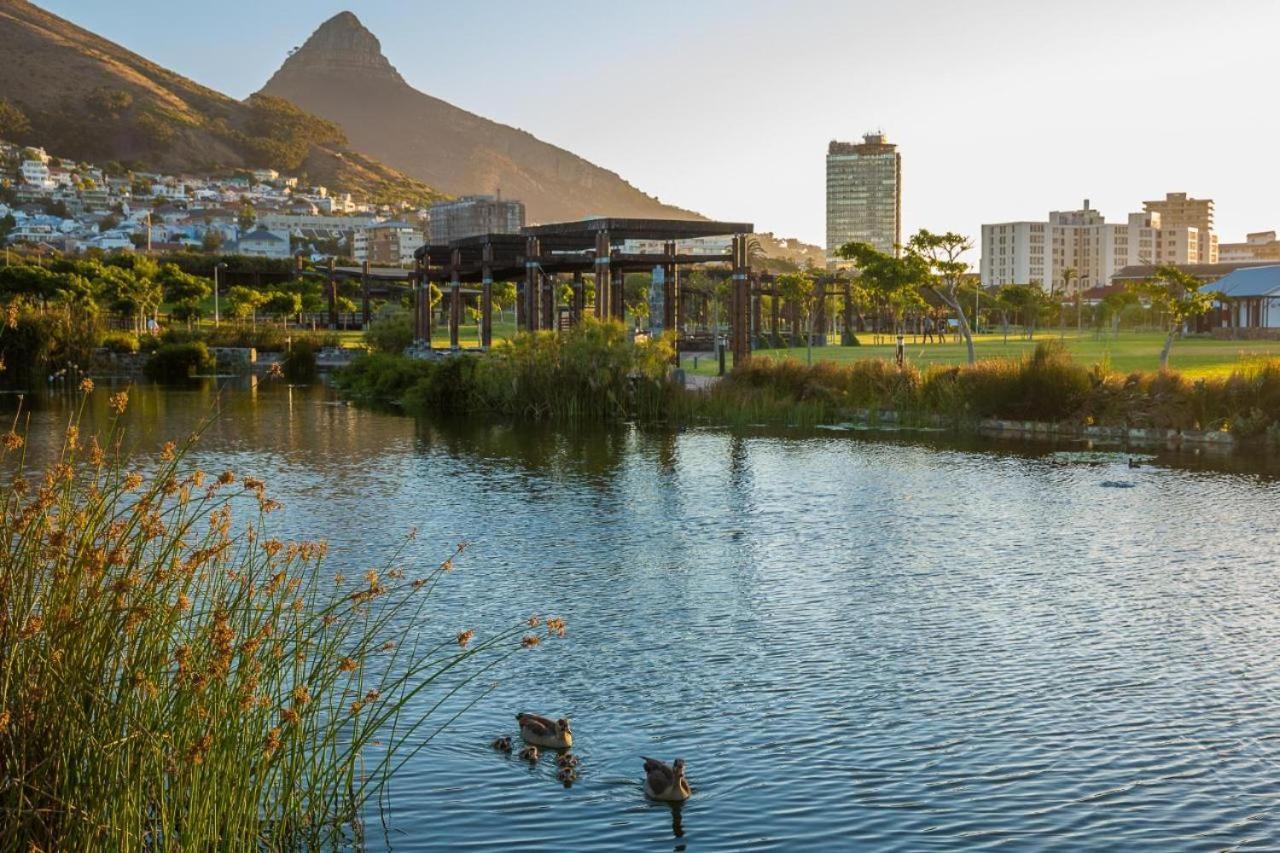 Luxury Apartment, Near V&A Waterfront And Cpt Stadium Kapstaden Exteriör bild