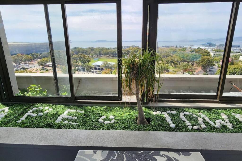 Luxury Apartment, Near V&A Waterfront And Cpt Stadium Kapstaden Exteriör bild